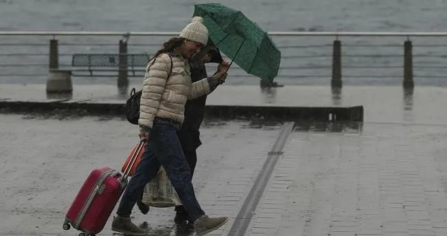 <p>İstanbul ve Trakya'nın birçok ilinde yağmur etkisini sürdürdü.</p>