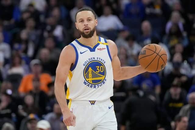 <p><strong>2- STEPHEN CURRY</strong></p>
<p>156 milyon Dolar</p>