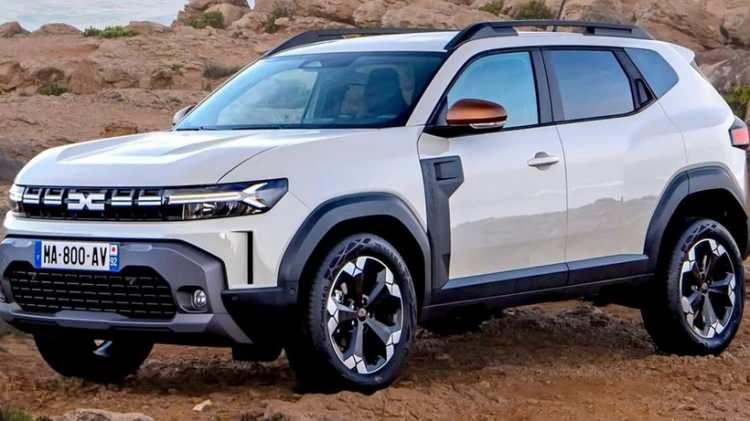 <p><strong>Techno full hybrid 145hp E-Tech</strong></p>
<p>Fiyatı: 2.028.000 TL</p>