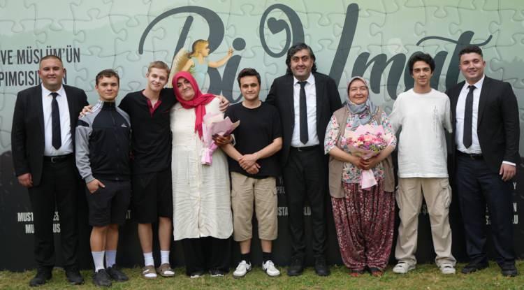 <p><strong>Türkçe ve Rusça</strong> olmak üzere iki dilde çekilen film, altyazı ve dublaj seçenekleriyle gösterime girecek.</p>