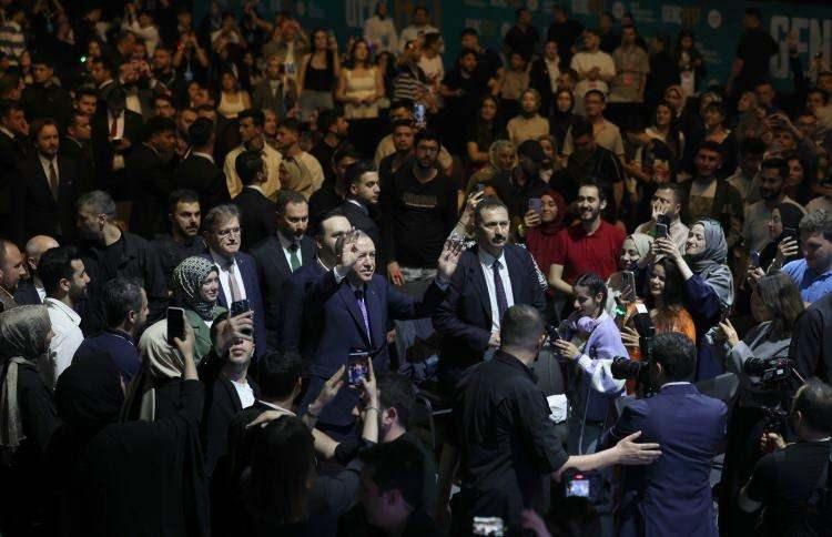 <p>O ANLAR SOSYAL MEDYADA BÜYÜK İLGİ GÖRDÜ</p>