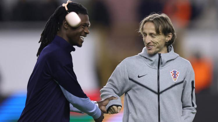 <p>Nisan ayında, İngiltere Championship takımlarından Swansea City'nin "ortağı ve yatırımcısı "olduğunu duyuran Luka Modric, oyunculuk kariyerini aktif sürdürüyor.</p>