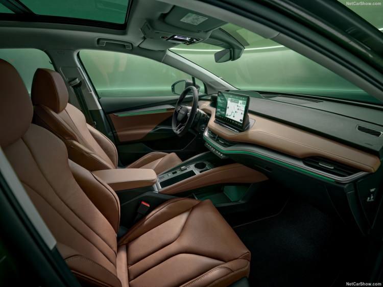 <p>Bu versiyonun menzili normal modelde 577 km, Enyaq Coupe’de 587 km seviyesinde yer alıyor.</p>
