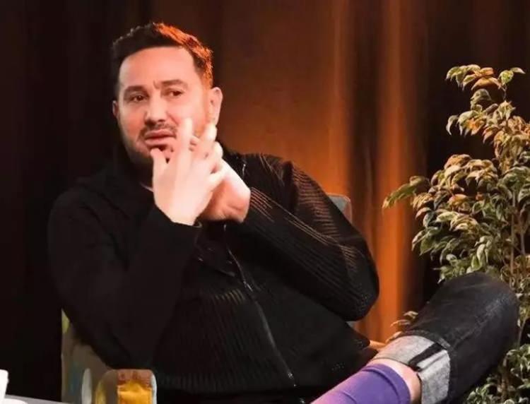 <p><span style="color:#B22222"><strong>OTOPSİ RAPORU HERKESİ ŞAŞIRTTI</strong></span></p>

<p><strong>Sabah'ta yer alan habere g&ouml;re, Kadık&ouml;y'de bir otelde sahne alırken fenalaşan ve hastaneye kaldırıldıktan sonra vefat eden Arolat'ın otopsi raporunu hazırladı.</strong></p>

<p>&nbsp;</p>
