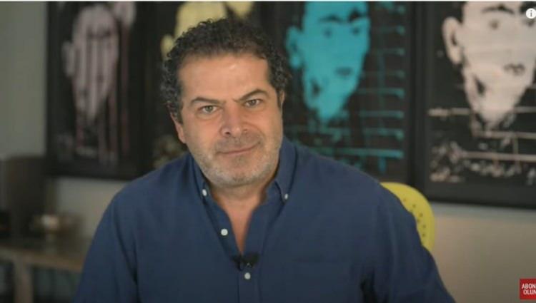 <p><span style="color:rgb(178, 34, 34)">CÜNEYT ÖZDEMİR'DEN ÇOK SERT YANIT: "HODRİ MEYDAN"</span></p>

<p>CHP liderinin bu sözlerine gazeteci <strong>Cüneyt Özdemir</strong>'den ise sert bir yanıt geldi. </p>

<p>Sosyal medya hesabından paylaşımda bulunan Özdemir, CHP lideri Özel'in 'ucuz laf sokuşturduğunu' savundu. Özel'in kendi yapmış olduğu yayınlara katılmadığını belirten Özdemir, <strong>"Bakın buradan açık açık açık davet ediyorum, hodri meydan…" </strong>ifadelerini kullandı.</p>
