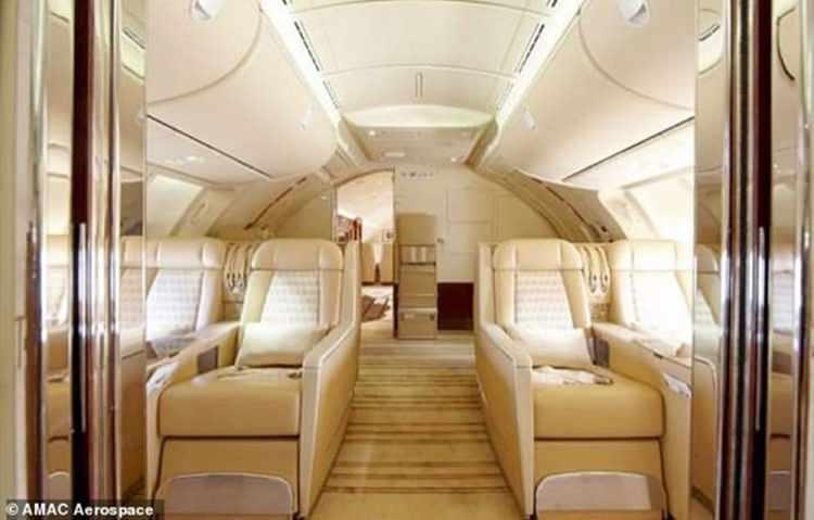 <p>Katar Kraliyet Ailesi, ABD Başkanı Donald Trump'a mevcut Air Force One uçağının yerine kullanılmak üzere lüks bir özel jet hediye etmeyi teklif etti.</p>