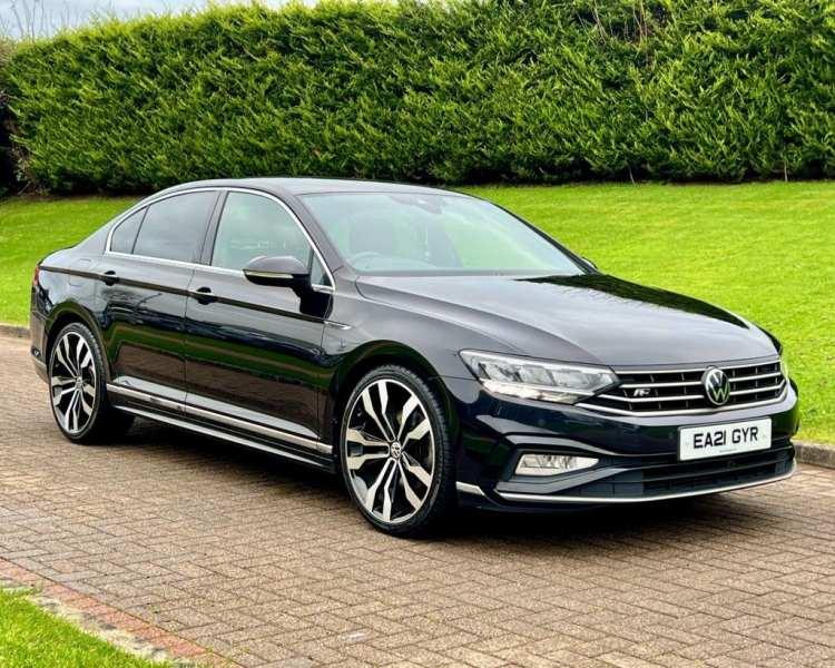 <p><span style="color:#B22222"><strong>VOLKSWAGEN PASSAT </strong></span></p>
<p> </p>
<p>3.9 L/100 KM</p>
<p> </p>