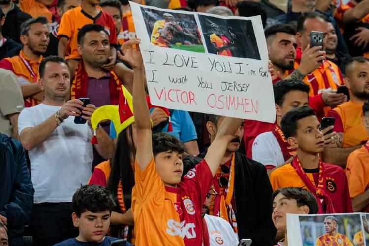 <p>Bu sonucun ardından Galatasaray, 2024-2025 Sezonu Ziraat Türkiye Kupası'nda şampiyon oldu.</p>

