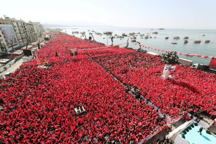 <p><strong><em>(AK Parti ve MHP'nin Cumhurbaşkanı Erdoğan ve Devlet Bahçeli'nin de katılımıyla düzenlediği ortak mitinge ait görsel)</em></strong></p>

