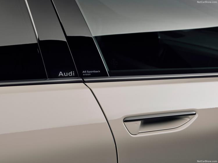 <p>Aerodinamik Sürtünme Katsayısı:<br />
Sportback: 0,21 Cd<br />
Avant: 0,24 Cd</p>
