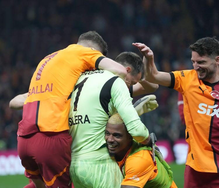<p>MUSLERA VE MERTENS'E VEDA</p>