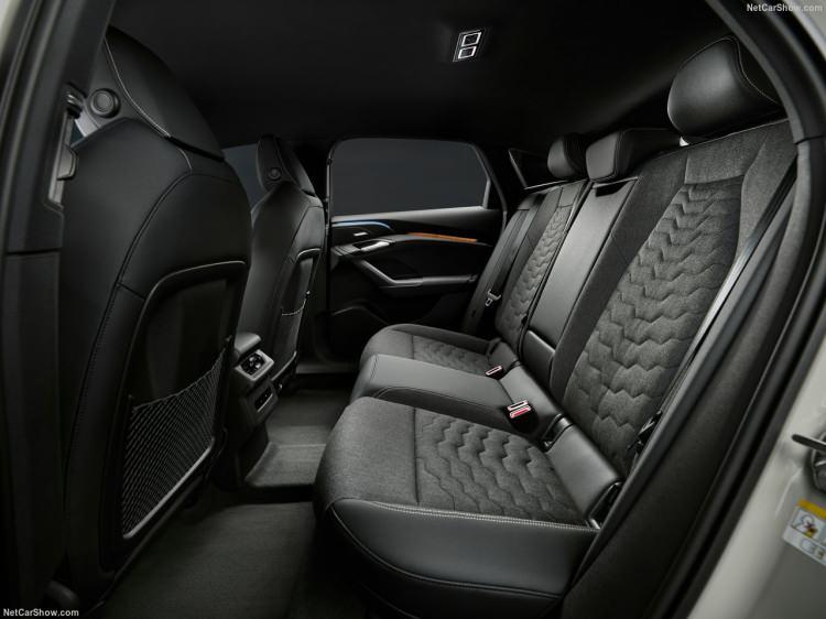 <p>A6 e-tron Quattro: 315 kW (428 hp), 855 Nm</p>