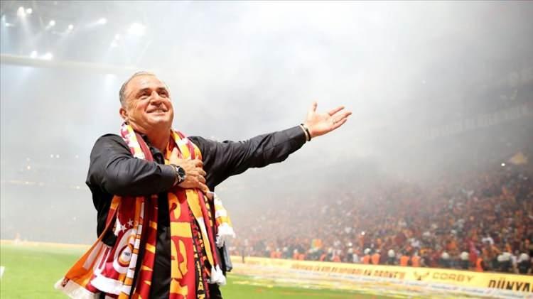 <p>Fatih Terim<br />
<br />
Toplam Kupa: 16</p>