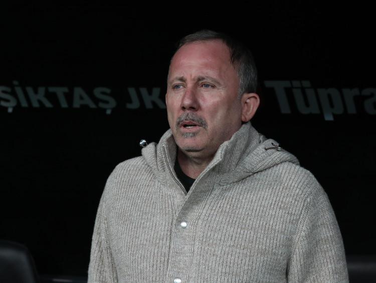 <p>"Eskidendi o. Ben almam, alana da bol şans. Bedava gelse almam o kadar diyorum. Hoş bedava gelmez zaten dünyaları ister."</p>