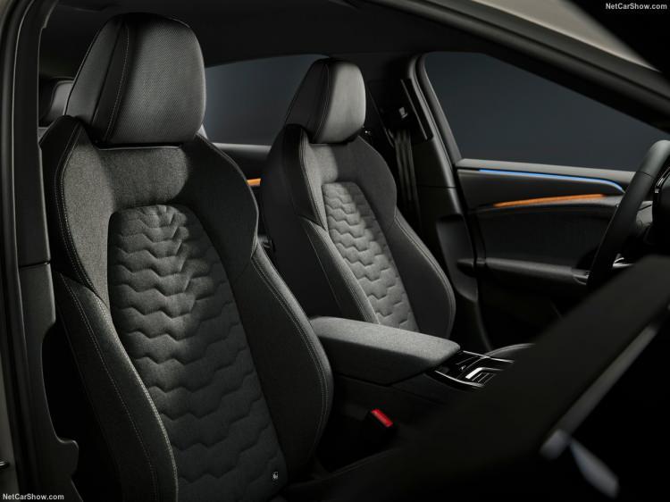 <p>A6 e-tron Performance: 270 kW (367 hp), 565 Nm</p>