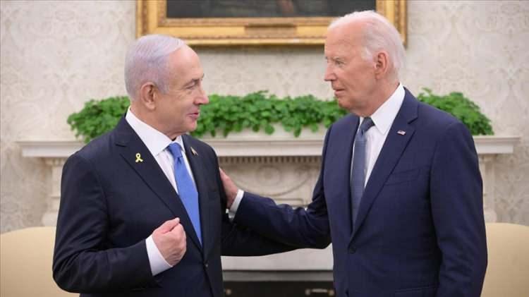 <p><span style="color:#B22222"><strong>"BENİM, İSRAİL'İN GÜVENLİĞİNE OLAN TAAHHÜDÜM SARSILMAZ."</strong></span></p>
<p><br />
ABD Başkanı Biden, 24 Nisan'da Ukrayna'ya 61 milyar, İsrail'e ise 26 milyar dolar askeri destek içeren toplam 95 milyar dolarlık dış yardım paketine imza attı. </p>
<p> </p>