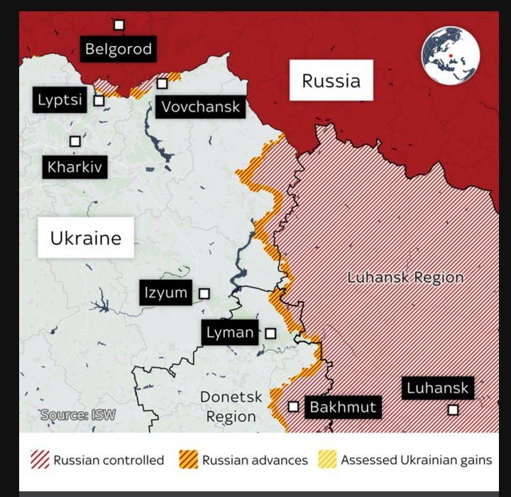 <p><span style="color:#B22222"><strong>RUS GÜÇLERİ KHARKİV SINIRINA YIĞILIYOR</strong></span></p>
<p>Sky News’in analizine göre, Ukrayna’nın kuzeydoğusundaki Kharkiv kenti yakınlarında Rus birliklerinin ciddi bir yığınak yaptığı bildiriliyor. Ukrayna Genelkurmay kaynaklarına göre, Kursk bölgesinden geri çekilen Ukrayna birliklerinin ardından, yaklaşık 50 bin kişilik Rus kuvveti sınır hattına konuşlandı.</p>