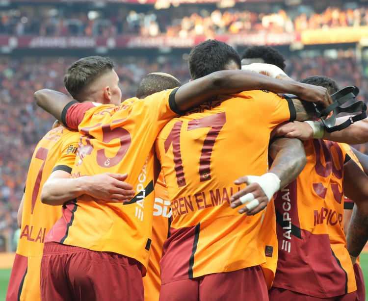 <p>2024-2025 sezonunun 36'ncı haftasında şampiyonluğunu ilan eden Galatasaray’da transfer çalışmaları hız kazandı.</p>
