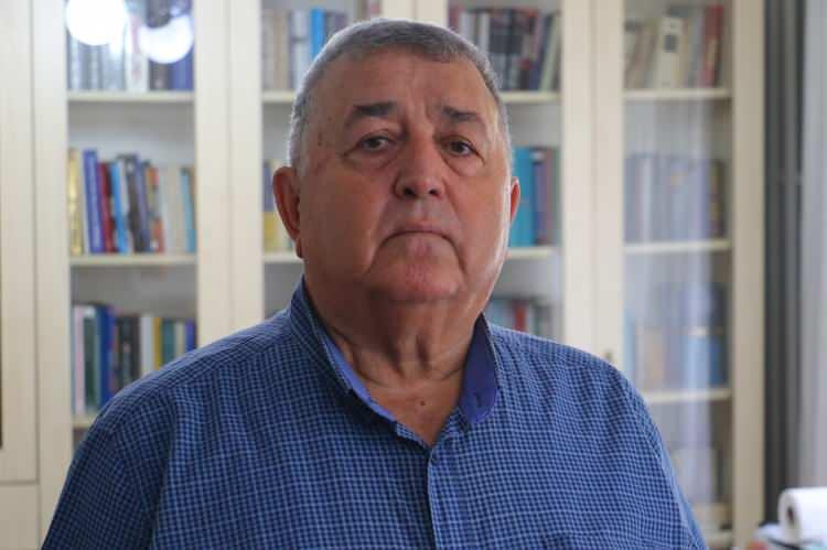 <p><strong></strong>Eski zamanlardaki şehitlik kaydına ulaşmanın günümüzde daha kolay olduğunu vurgulayan Dolay, Milli Savunma Bakanlığı’nın internet sitesinde bulunan<strong> "Şehidimi arıyorum." </strong>bölümünden kayıtlara ulaşılabileceğini söyledi. </p>