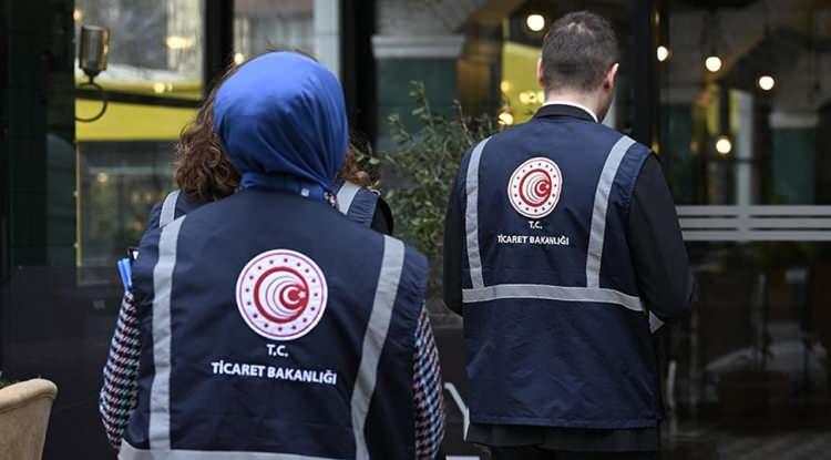<p>20.05.2025 tarihinde güncellenen listede iki yeni ürün yer aldı. Bakanlık, biri katlanan masa ve diğeri tabure olan iki ürünü piyasadan toplatma kararı aldı.</p>