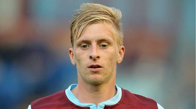 <p>Ben Mee (Brentford)</p>
