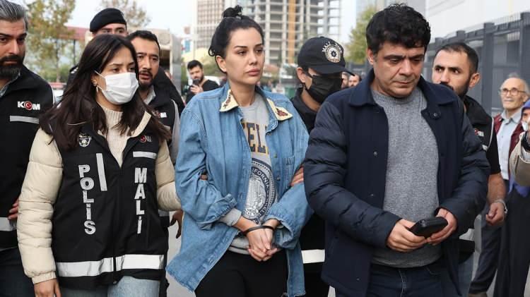 <p>İstanbul Anadolu Cumhuriyet Başsavcılığı'nca hazırlanan iddianameye göre olay, 2021 yılında yaşandı. Tufan Yılmaz'a Engin Polat'ın başında olduğu iş organizasyonları kapsamında bahis oyunları oynatmak üzere bayilik verileceği yönünde teklif yapıldı.</p>
<p> </p>