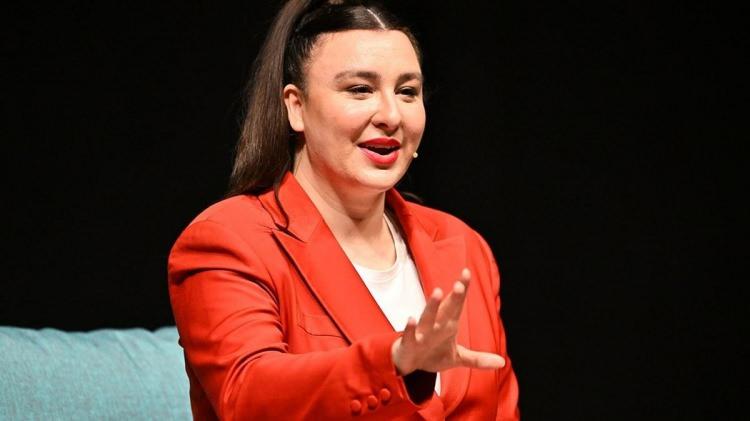 <p>KAÇ KİLO VERDİĞİNİ AÇIKLADI!</p>
<p> </p>
<p>2,5 kilo verdiği söyleyen ünlü komedyen, nasıl zayıfladığını şu şekilde açıkladı.</p>