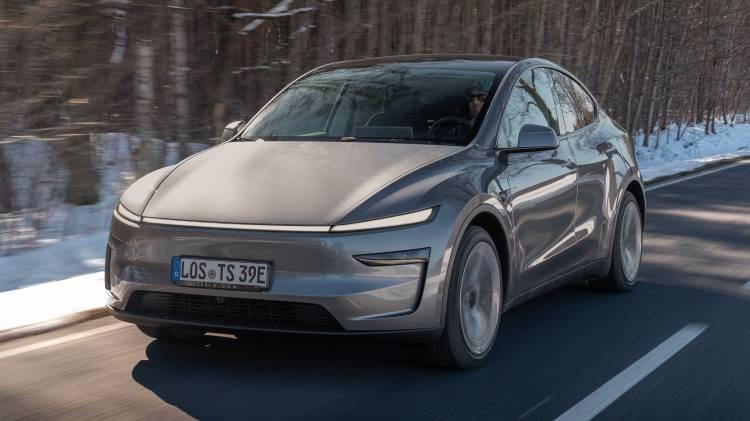 <p><strong>2. Tesla Model Y - 3 bin 540 adet</strong></p>
<p> </p>