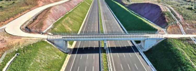<p><strong>19. İstanbul Avrupa Otoyolu -</strong></p>

<p>&nbsp;</p>

<p>Selimpaşa Bağlantısı &Ouml;ncesi - Kamiloba Mevkisi</p>
