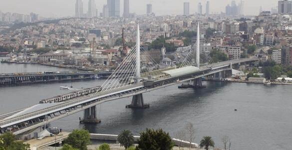 <p><strong>15. İstanbul Hali&ccedil; K&ouml;pr&uuml;s&uuml; -</strong></p>

<p>&nbsp;</p>

<p>Beyoğlu Mevkisi</p>
