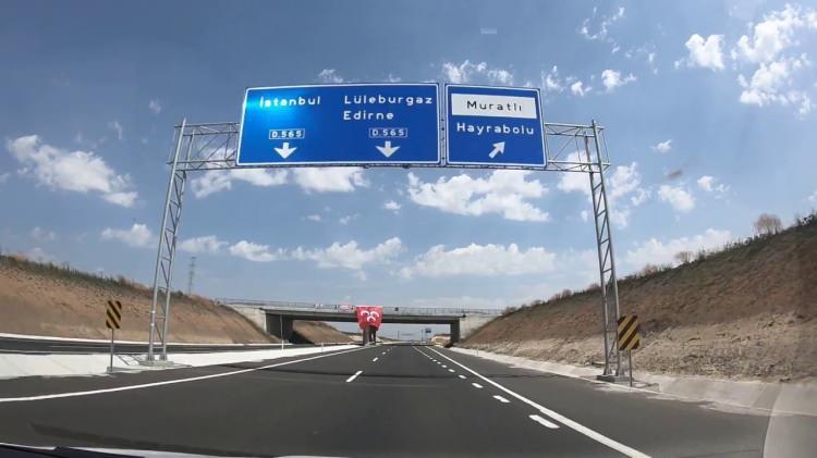 <p><strong>14. Edirne İstanbul Edirne Yolu -</strong></p>

<p>&nbsp;</p>

<p>Edirne Tekirdağ Yolu Kesişimi - Pancark&ouml;y Mevkisi</p>
