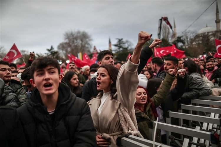 <p><strong>Diğer:</strong> Erkekler yüzde 0,6 / Kadınlar yüzde 0</p>

<p> </p>
