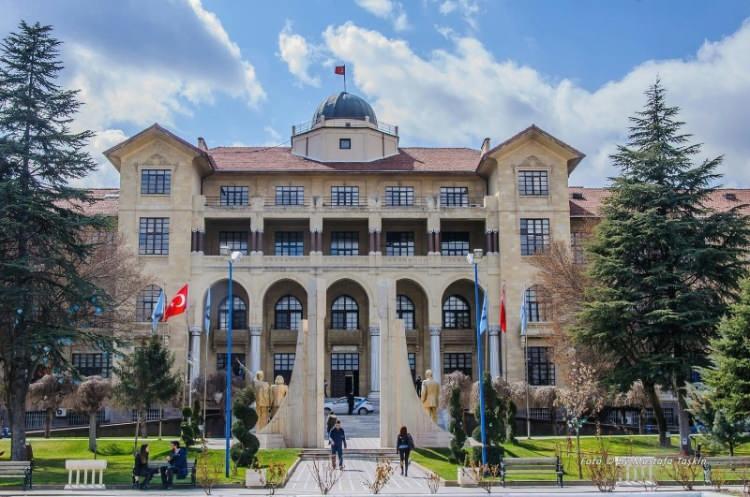 <p>7. Gazi Üniversitesi - 271,16<br />
 </p>
