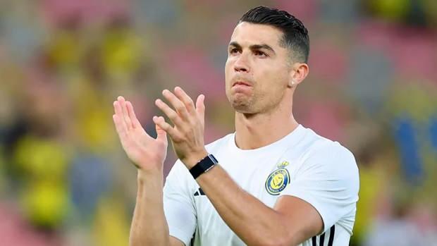 <p><strong>RONALDO AL NASSR'DEN AYRILACAK MI?</strong></p>
<p> </p>
<p>Al Nassr Cristiano Ronaldo ile sözleşmesini 2026 yılına kadar uzatmak istiyor. Hatta Suudi kulübünün, Ronaldo'ya yıllık 200 milyon Euro üzerinde bir teklif sunduğu söyleniyor. </p>