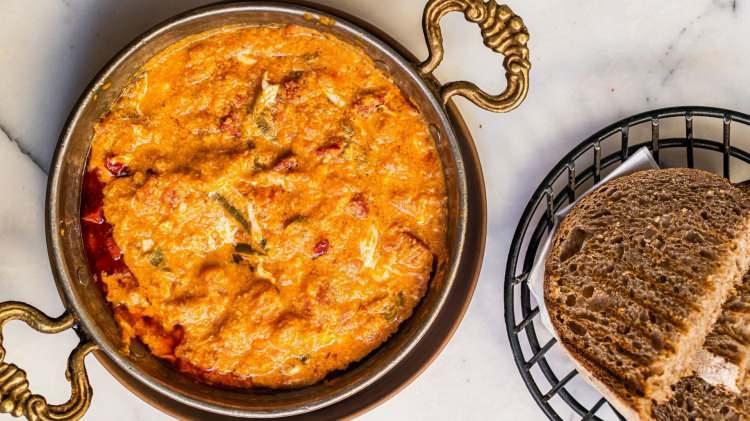 <p>Menemen Belediye Başkanı Aydın Pehlivan, resmi X hesabından yayınladığı gönderi ile Menemenlilere müjdeyi verdi ve şöyle dedi:</p>