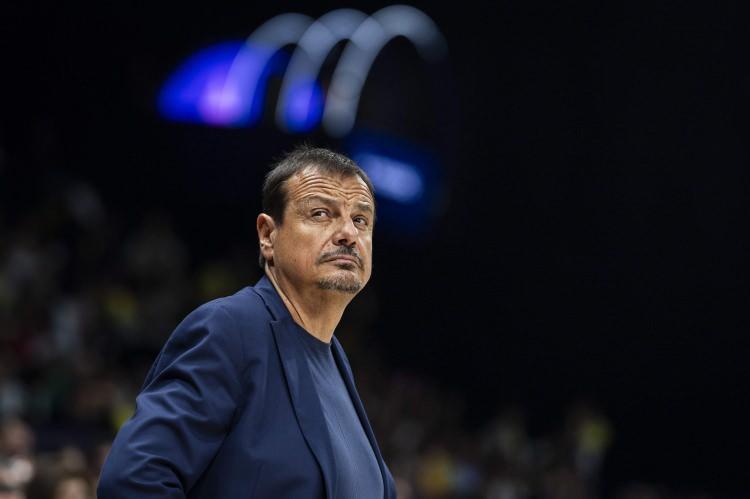 <p>Spor Time'da ise 15 dakika sahada kalabilen Panathinaikos kaptanıKostas Sloukas'ın az forma şansı bulması eleştiri konusu oldu.</p>
