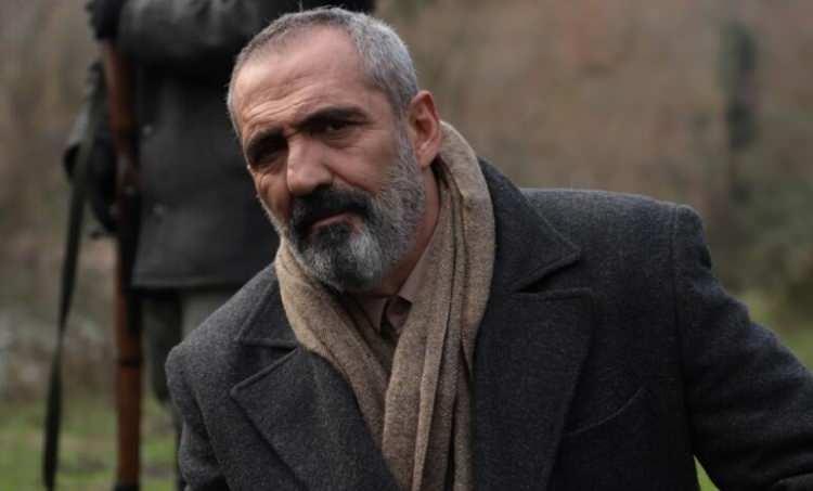 <p><span style="color:#FF0000"><strong>"GAZZE KONUSUNU G&Uuml;NDEMDE TUTMAYA &Ccedil;ALIŞIYORUM"</strong></span></p>

<p><span style="color:#000000"><strong>Gazze'yi ve Gazze'de yaşananların unutulmaması gerektiğine vurgu yapan Bing&ouml;l, "Gazze konusunu g&uuml;ndemde tutmaya &ccedil;alışıyorum. Gazze i&ccedil;in biri İstanbul'da diğeri de Mardin'de iki konser d&uuml;zenlemiştim. Hatta Avrupa'daki salonlar buna izin verselerdi Gazze i&ccedil;in orada da bir konser verecektim." diye konuştu.</strong></span></p>
