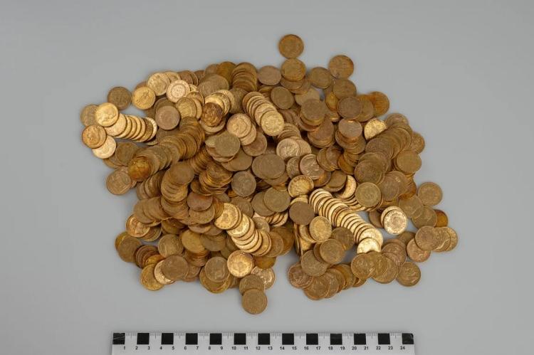 <p>Bu olay, yakın geçmişte İngiltere’deki Sutton Hoo bölgesinde bulunan Bizans dönemine ait bir kovayla paralel bir gizemi hatırlattı</p>