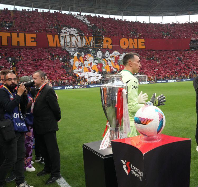 <p>Muslera, ilk olarak 2011-2012 sezonunda Süper Lig'in son haftasındaki Manisaspor mücadelesinde penaltıdan gol kaydetti.</p>