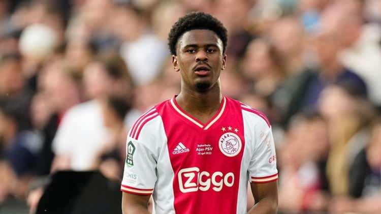 <p>10 - Jorrel Hato / Ajax</p>
