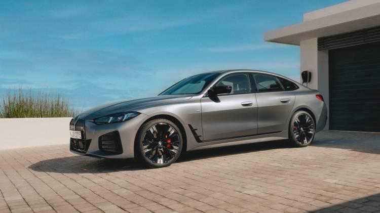 <p>BMW i4 M60’ın global lansmanının ardından Türkiye’de de satışa sunulması bekleniyor. Henüz net bir tarih verilmemiş olsa da, otomobilin 2025 yılı içerisinde Türkiye yollarında olması öngörülüyor.</p>