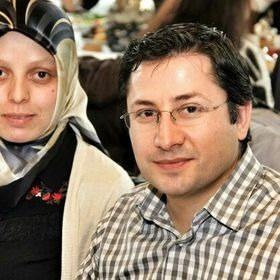 <p>Özel bir okulda bilgisayar teknisyeni olarak çalışan İzzet Öner ile yaklaşık 2 yıldır geçimsizlik yaşadığı eşi Nurhan Öner arasında tartışma çıktı. </p>