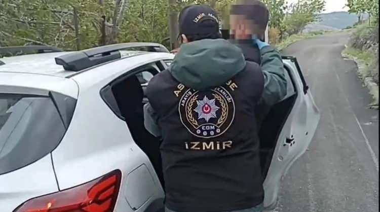 <p>Huzur ve güveni bozan kişi ve çetelere göz açtırılmıyor. </p>
<p>Bu kapsamda yapılan operasyonlarla çetelerin önü kesilirken bir başarı operasyon daha yargıda cezasını buldu. </p>