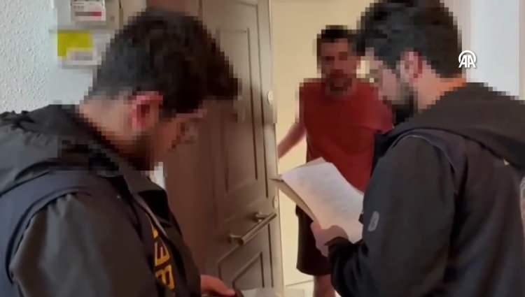 <p>Hız kazanan soruşturmalarda bir operasyon daha başarıyla tamamlandı.</p>
<p>Türkiye sabaha Papara'ya yasa dışı bahis operasyonuyla uyandı. </p>