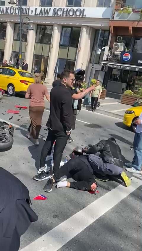 <p><strong><span style="color:rgb(178, 34, 34)">TIKANAN YOL MOTOSİKLETLERİN KALDIRILMASIYLA YENİDEN TRAFİĞE AÇILDI</span></strong></p>
<p> </p>