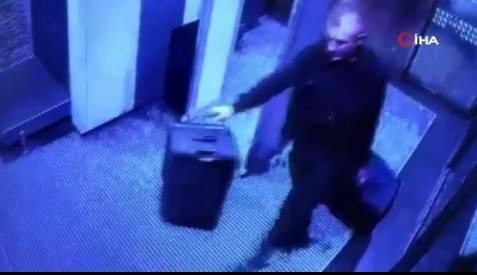 <p>İstanbul Büyükşehir Belediyesi'ne (İBB) ve görevden uzaklaştırılan tutuklu başkanı Ekrem İmamoğlu'na yönelik yürütülen yolsuzluk soruşturması kapsamında, etkin pişmanlık hükümlerinden faydalandığı gerekçesiyle 'ev hapsi' ve 'yurt dışına çıkış yasağı' şeklinde adli kontrol tedbiri uygulanması şartıyla tahliye edilen şüpheli Eyüp Subaşı'nın ifadesi ortaya çıktı. Şüpheli, ifadesinde çarpıcı iddialarda bulundu.</p>
<p> </p>