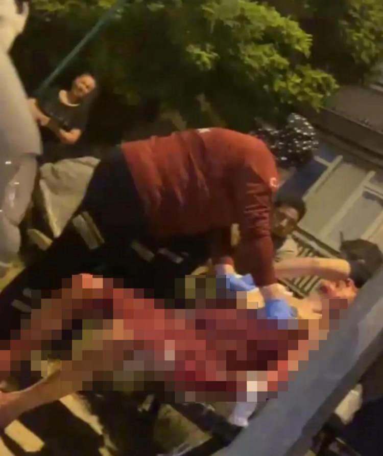 <p>Antalya'nın Döşemealtı ilçesinde 62 yaşındaki Necdet Tilif, birtakım sorunlar yaşadığı eşinin uzaklaştırma kararı çıkarması sonucu hurda niteliğindeki aracında yaşamak zorunda kaldı.</p>