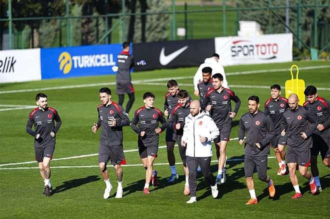 <p>İlk antrenmanını 2 Haziran Pazartesi günü tesislerde gerçekleştirecek A Milli Takım, akşam saatlerinde ABD'nin Boston kentine gidecek.</p>