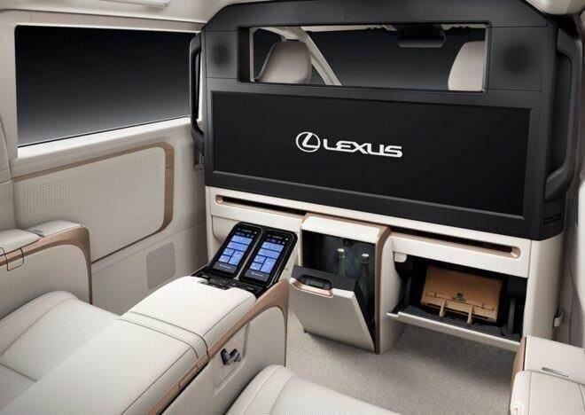 <p><strong>LEXUS LM</strong></p>
<p> </p>