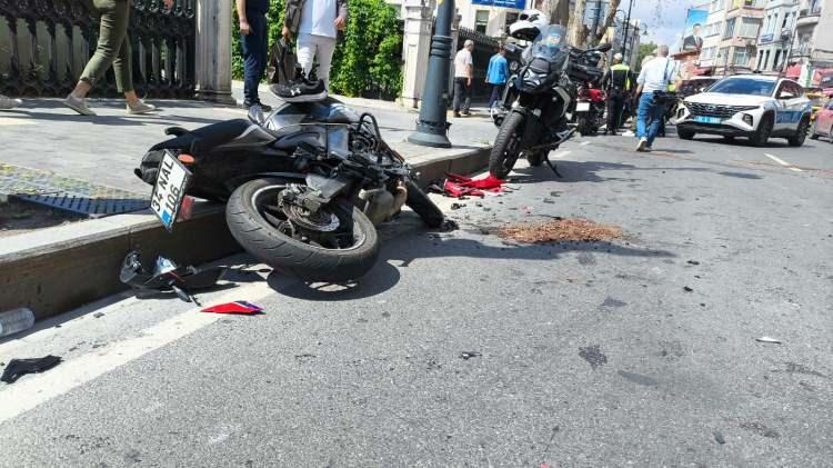 <p>Kaza yapan motosikletlerin kaldırılmasının ardından trafik yeniden açıldı.</p>
<p> </p>